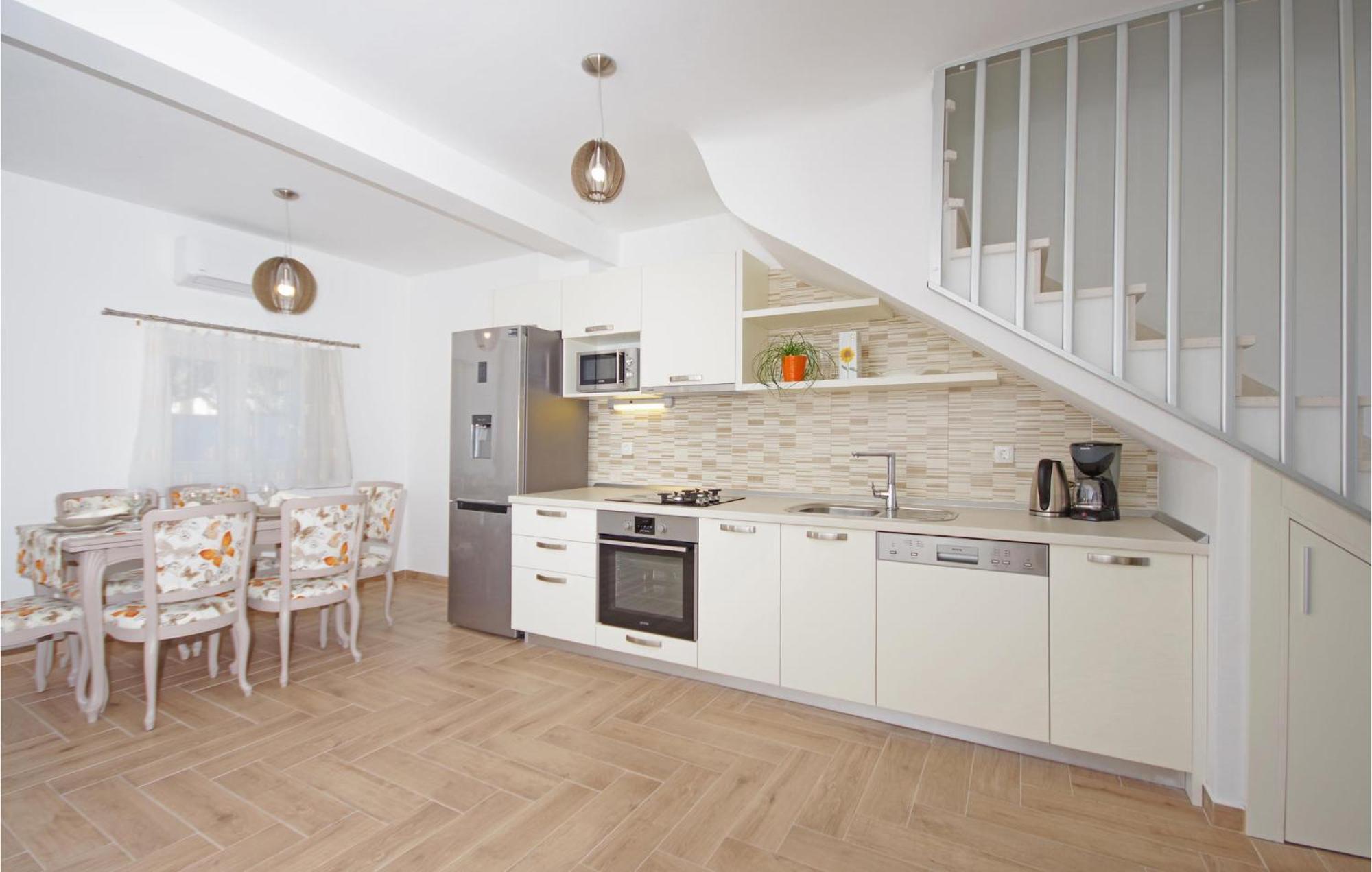 Awesome Home In Drvenik With Wifi 외부 사진